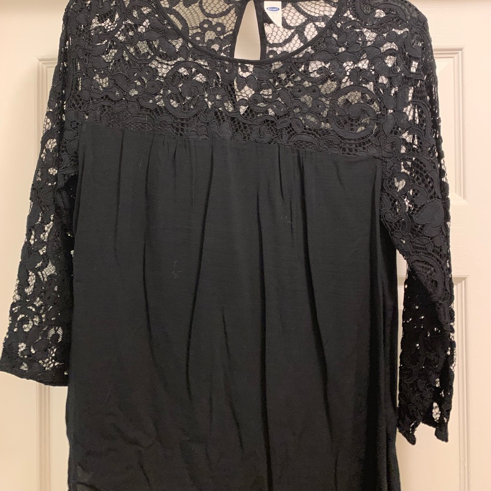 Long sleeve lace top